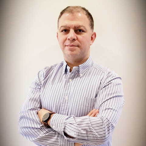 Dr.  TANER CAKMAK